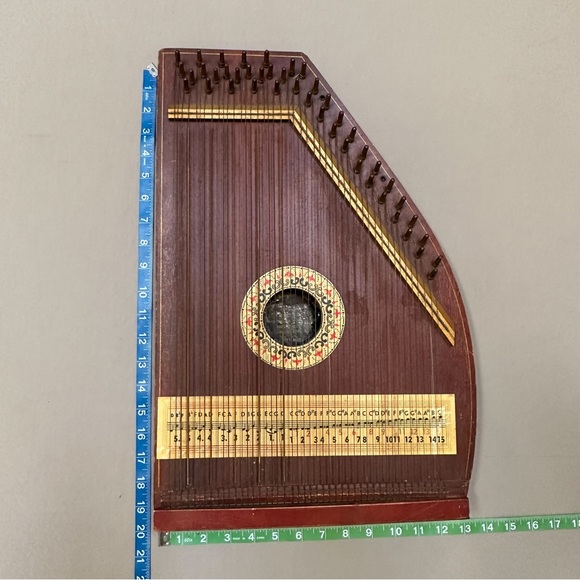 Vintage Bell Harp musical instrument, numbered 5913. - Picture 11 of 11